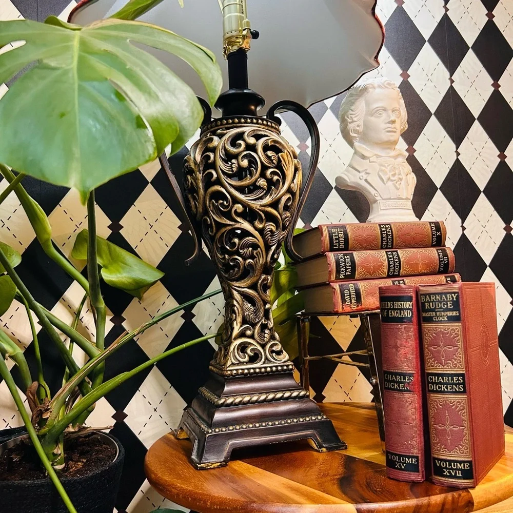 Luxury Vintage Black & Gold Table Lamp with Deep Burgundy‎ Shade Baroque Moody